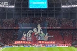 致敬黄希扬!铜梁龙主场TIFO:中超还给重庆 传奇不说再见